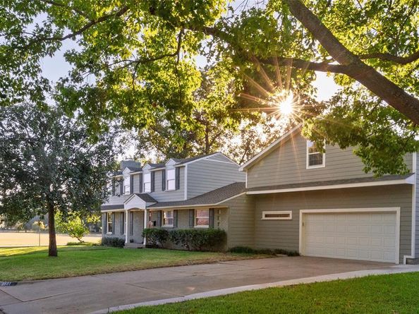 6401  Drury Lane , Fort Worth Texas 76116