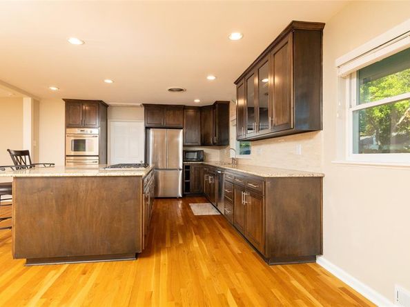 6401  Drury Lane , Fort Worth Texas 76116