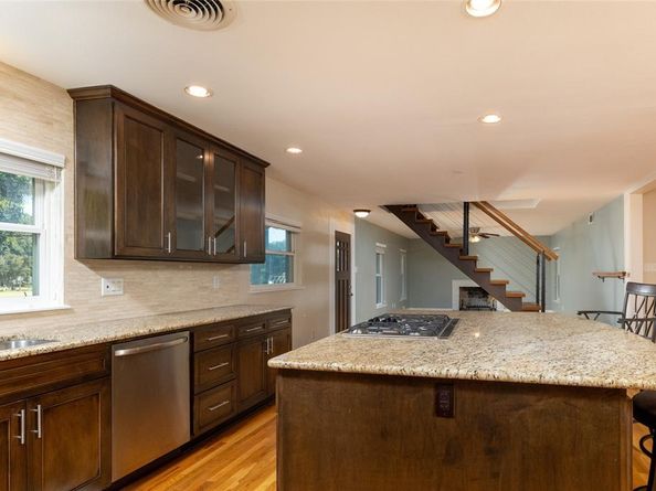 6401  Drury Lane , Fort Worth Texas 76116