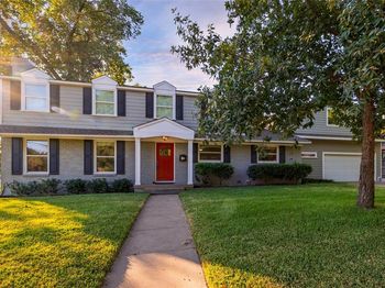 6401  Drury Lane 