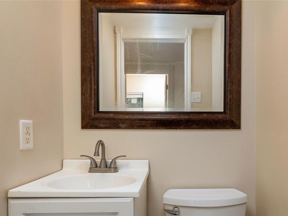 6401  Drury Lane , Fort Worth Texas 76116