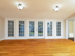 6401  Drury Lane , Fort Worth Texas 76116
