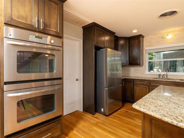 6401  Drury Lane , Fort Worth Texas 76116