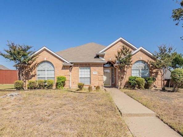 1709  Plum Creek Drive , DeSoto Texas 75115