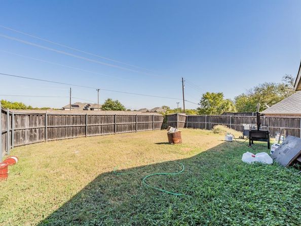 1709  Plum Creek Drive , DeSoto Texas 75115