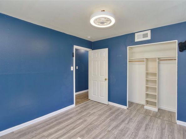 3205  Damascus Way , Farmers Branch Texas 75234