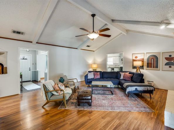 1519  Glenhill Lane , Lewisville Texas 75077