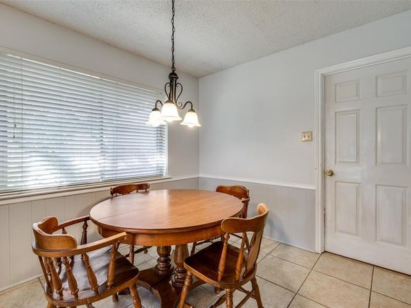 1519  Glenhill Lane , Lewisville Texas 75077