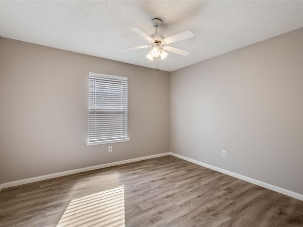 830  Woodland Court , Kennedale Texas 76060
