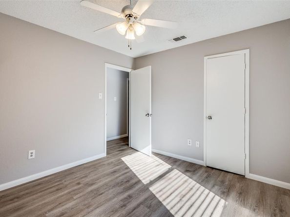 830  Woodland Court , Kennedale Texas 76060