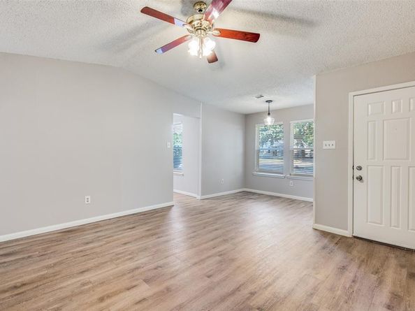 830  Woodland Court , Kennedale Texas 76060