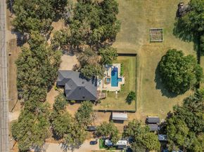 504  Hoover Road , Burleson Texas 76028