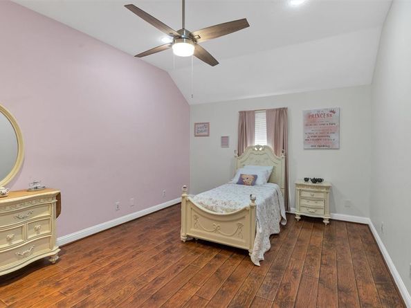 504  Hoover Road , Burleson Texas 76028