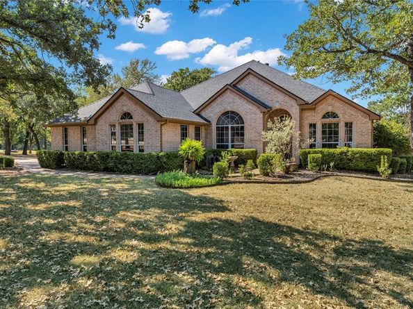 504  Hoover Road , Burleson Texas 76028