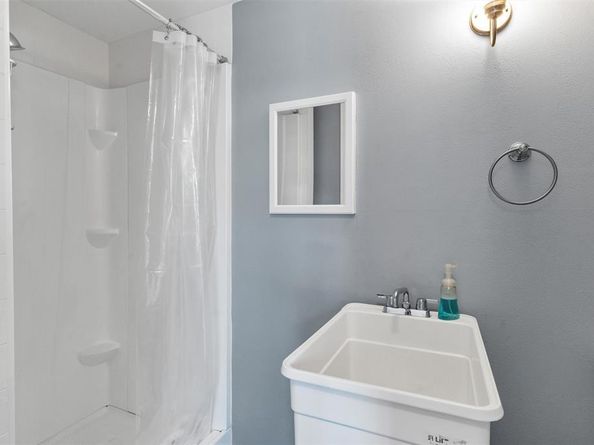 504  Hoover Road , Burleson Texas 76028