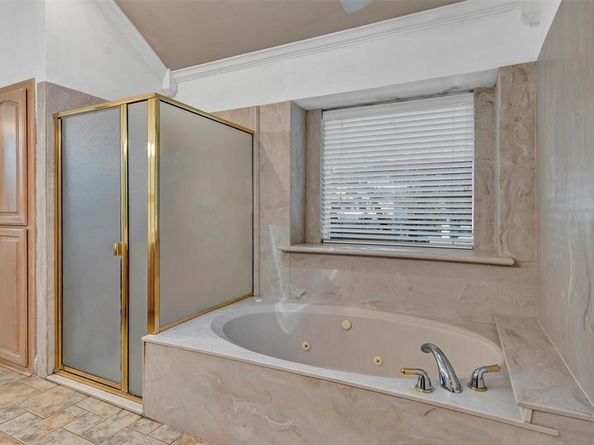 504  Hoover Road , Burleson Texas 76028