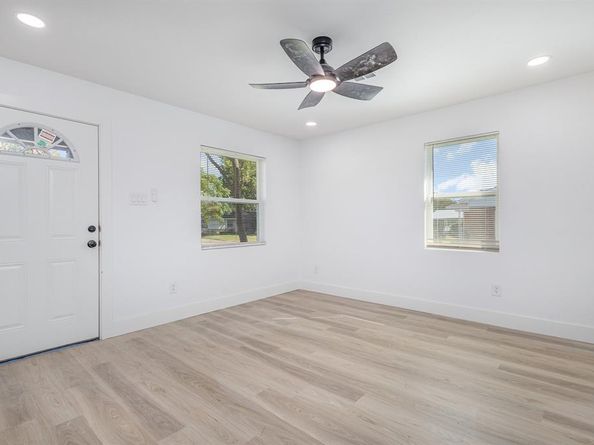 2730  San Diego Drive , Dallas Texas 75228