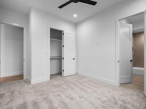 2814  guymon  , Dallas Texas 75212