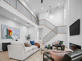 2814  guymon  , Dallas Texas 75212