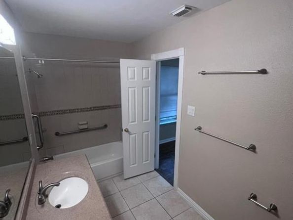 5728  Rockhill Road , Fort Worth Texas 76112