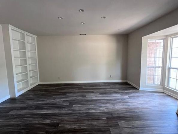 5728  Rockhill Road , Fort Worth Texas 76112