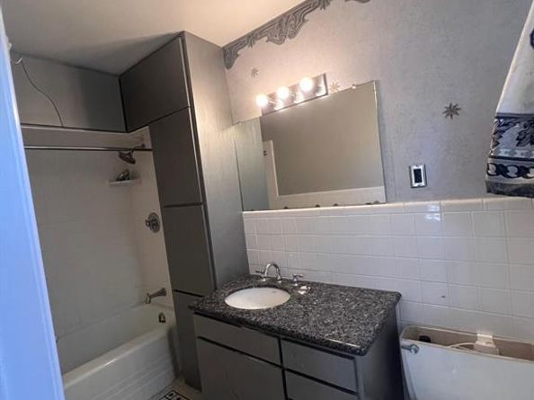 5728  Rockhill Road , Fort Worth Texas 76112