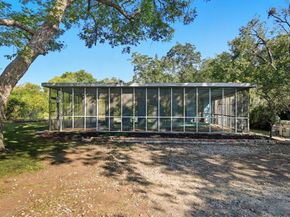2044 W Oak Street , Denton Texas 76201