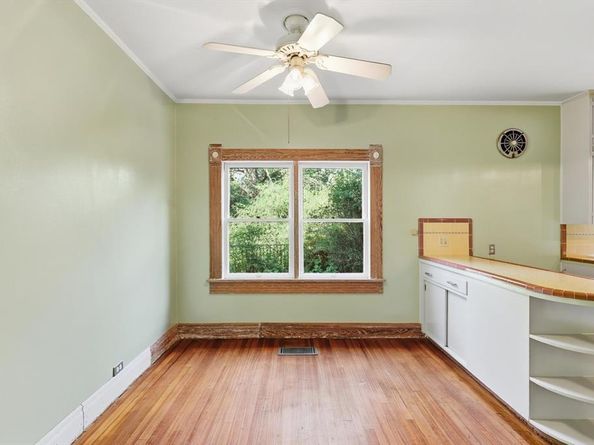 2044 W Oak Street , Denton Texas 76201