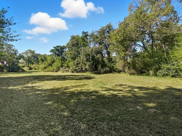 2044 W Oak Street , Denton Texas 76201