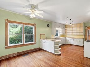 2044 W Oak Street , Denton Texas 76201
