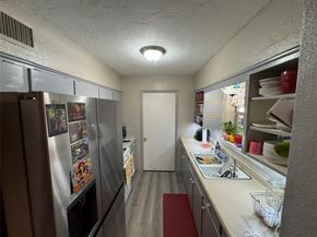 2649  Hillsboro Avenue , Dallas Texas 75228
