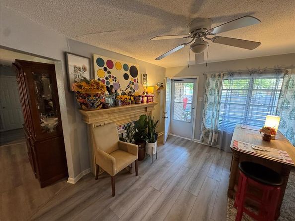 2649  Hillsboro Avenue , Dallas Texas 75228