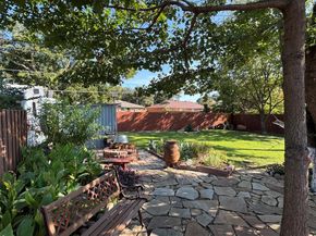 2649  Hillsboro Avenue , Dallas Texas 75228