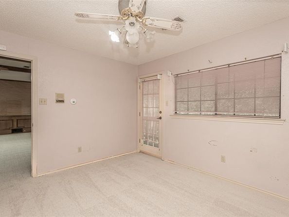 10019  Woodlake Drive , Dallas Texas 75243