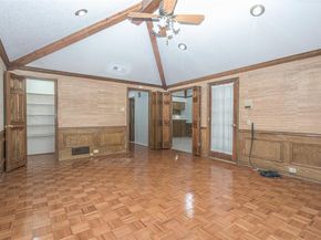 10019  Woodlake Drive , Dallas Texas 75243
