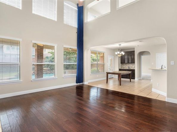 5009  Valleyside Drive , Fort Worth Texas 76123