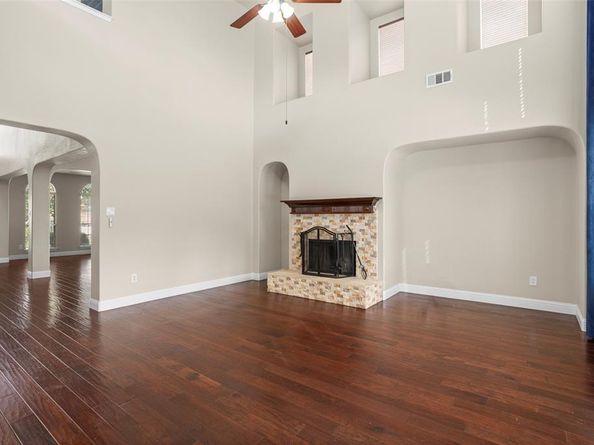 5009  Valleyside Drive , Fort Worth Texas 76123
