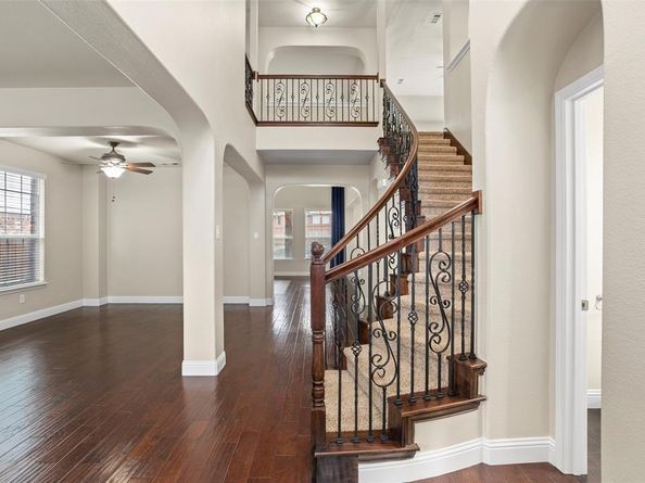 5009  Valleyside Drive , Fort Worth Texas 76123