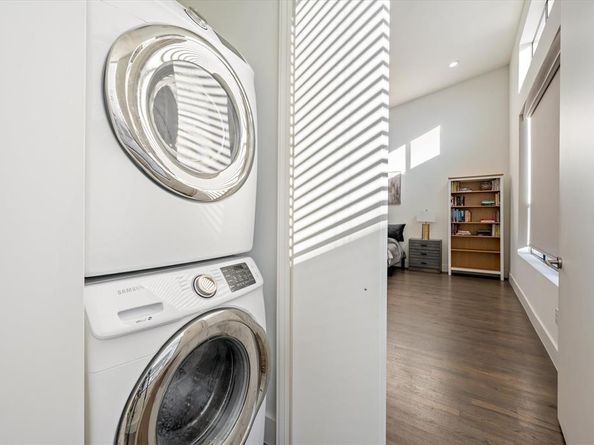 1848  Euclid Avenue  104, Dallas Texas 75206