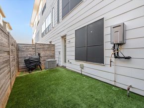 1848  Euclid Avenue  104, Dallas Texas 75206