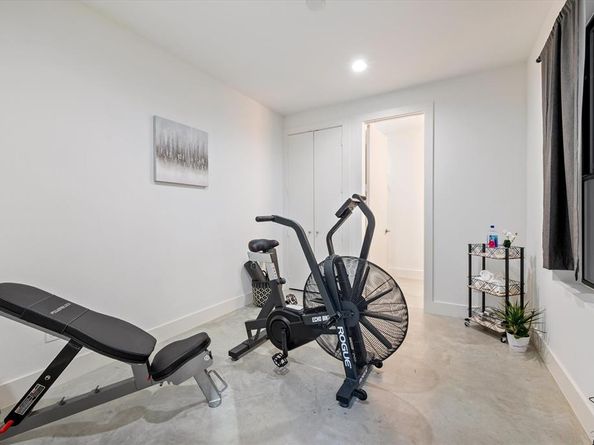 1848  Euclid Avenue  104, Dallas Texas 75206