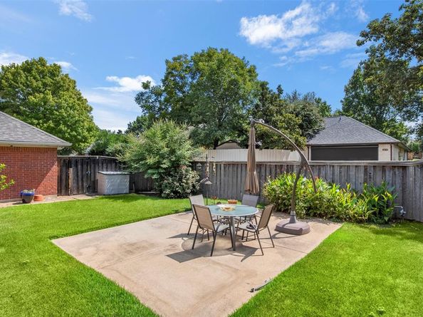 1512  Nettleton Drive , DeSoto Texas 75115