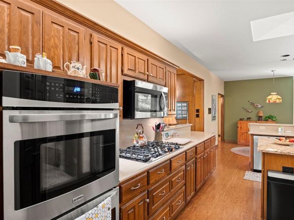 1512  Nettleton Drive , DeSoto Texas 75115
