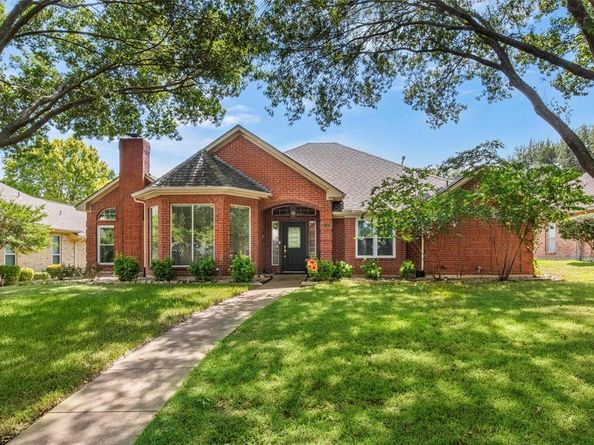 1512  Nettleton Drive , DeSoto Texas 75115