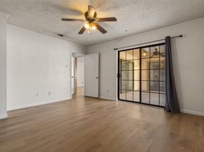 5421  Knollridge  , Garland Texas 75043