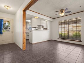 5421  Knollridge  , Garland Texas 75043