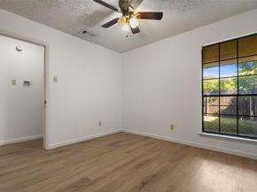5421  Knollridge  , Garland Texas 75043