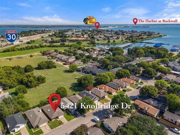 5421  Knollridge  , Garland Texas 75043