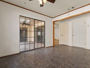 5421  Knollridge  , Garland Texas 75043