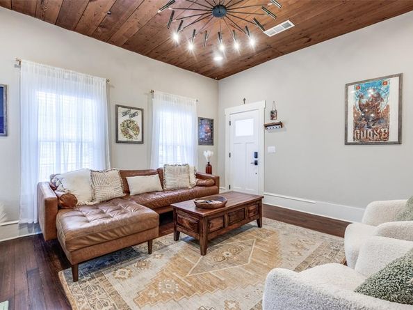 705 S Glasgow Drive , Dallas Texas 75223